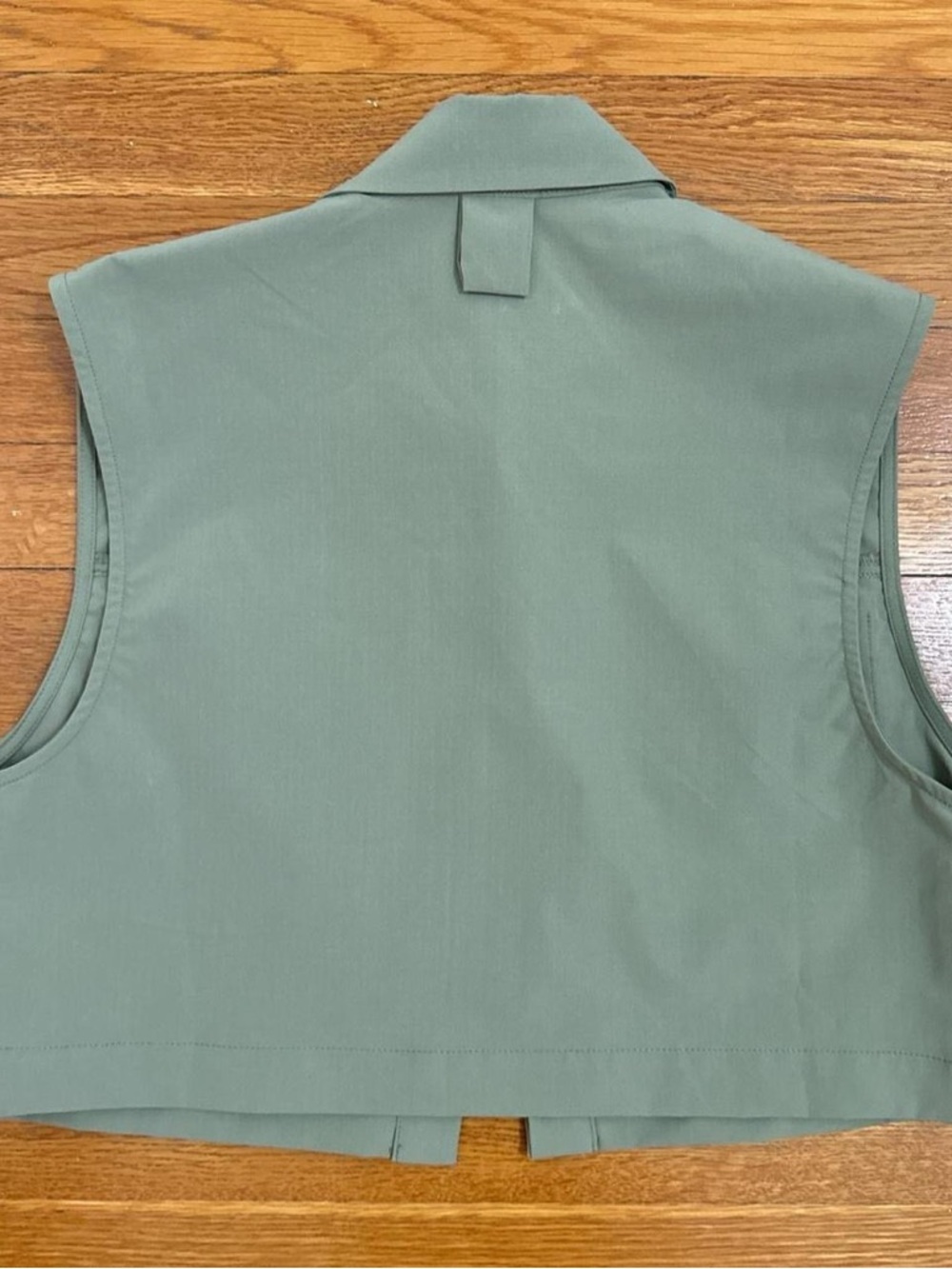Stradivarius Utility Cropped Sleeveless Top - Picture 4 of 4